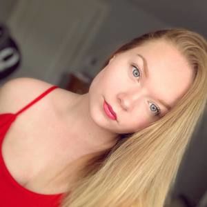 Meet your Posher, Abbey